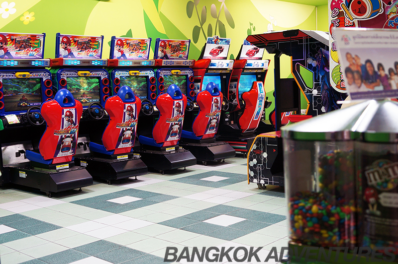 Molly Fantasy arcade at Gateway Mall Ekkamai, Bangkok