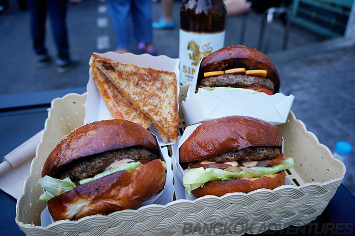 Daniel Thaiger gourmet burger food truck Bangkok - Bangkok Adventures